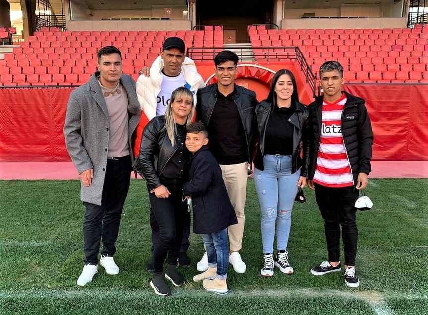Matias Arezo family