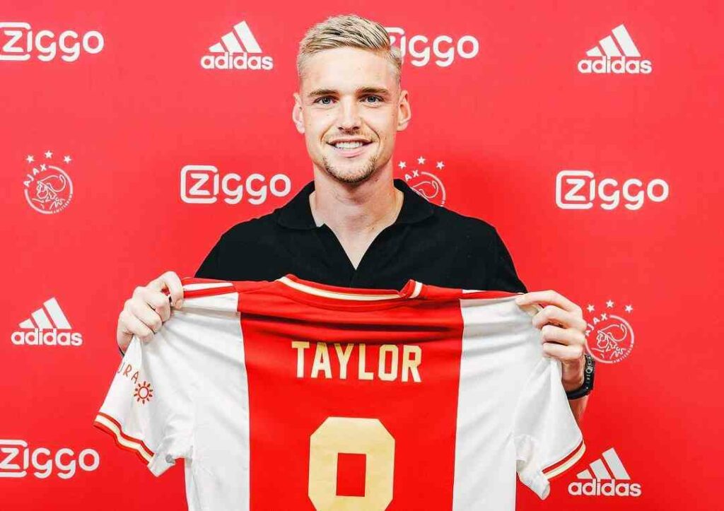 Kenneth Taylor contract with AFC Ajax