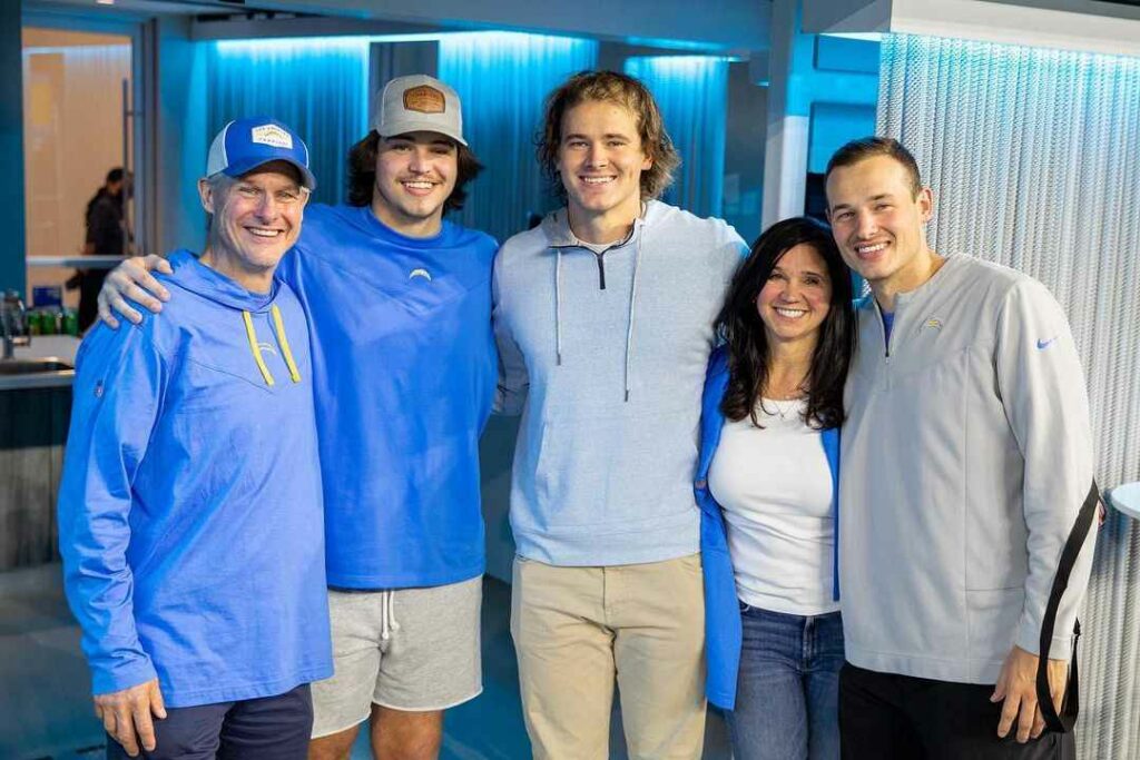 Justin Herbert family (Dad, mom, brothers)